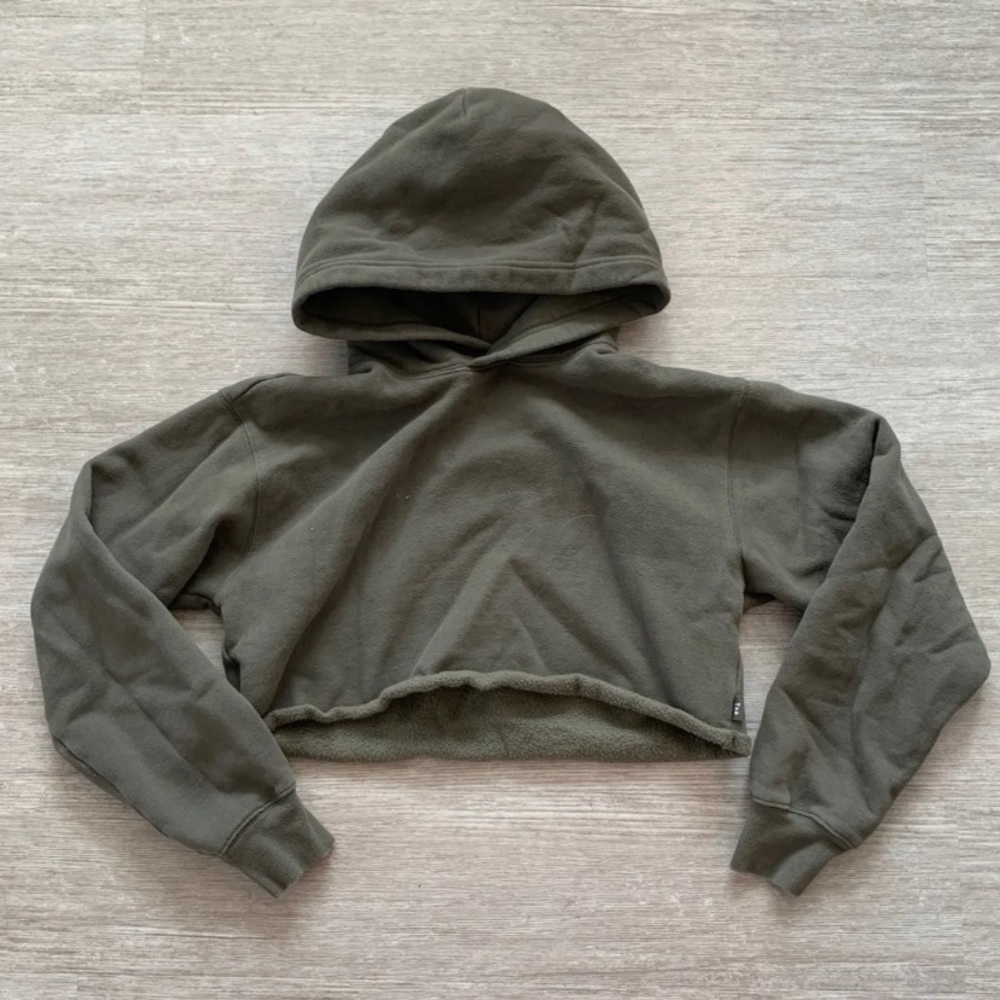 Aritzia Olive Green Cropped Sweatshirt